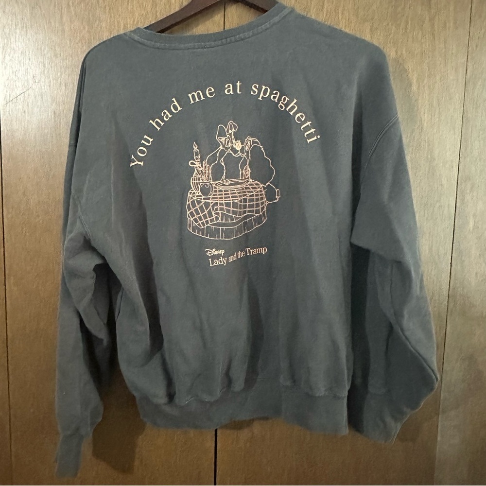 Uniqlo Disney Oversized Dark Grey Crewneck Sweater Lady & the Tramp Graphic Sz S - Picture 6 of 11